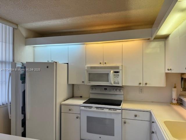 CONDO 15 OF WHITEHALL CON - Residential