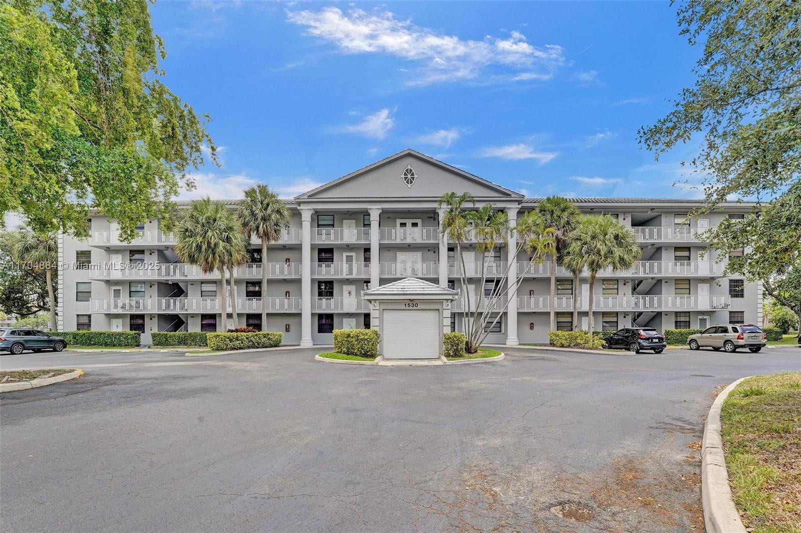 Property for Sale at 1530 Whitehall Dr 204, Davie, Broward County, Florida - Bedrooms: 2 
Bathrooms: 2  - $269,000