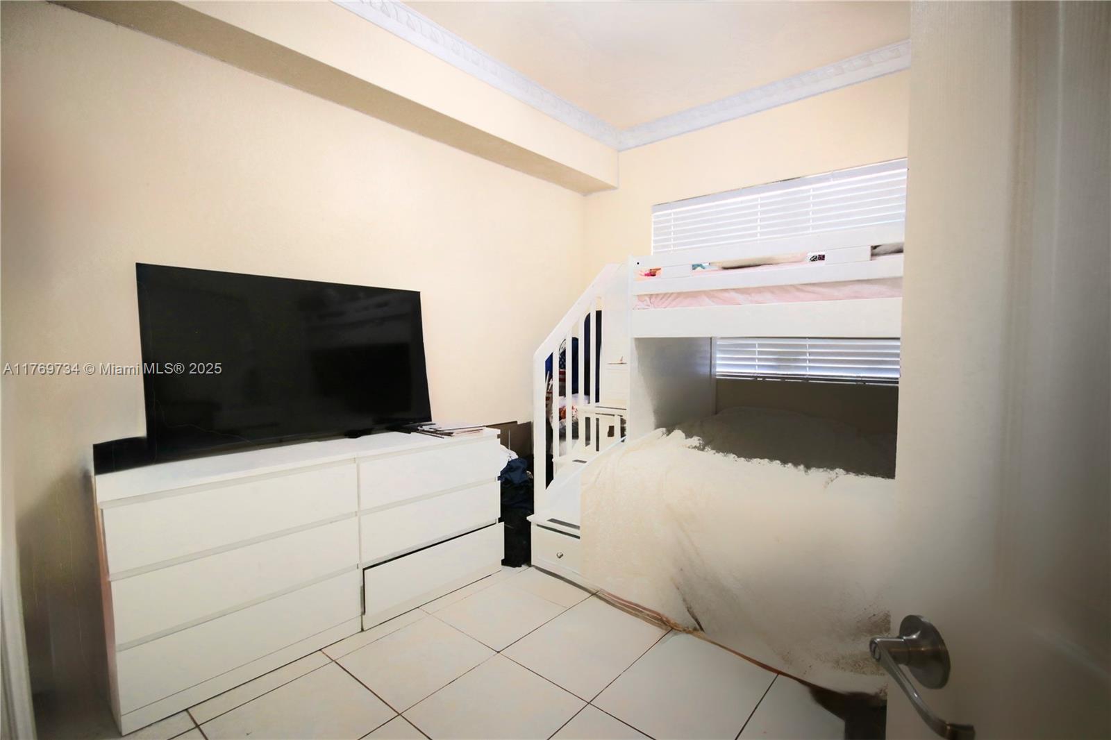 ST MORITZ AT DORAL CONDO - Residential Lease