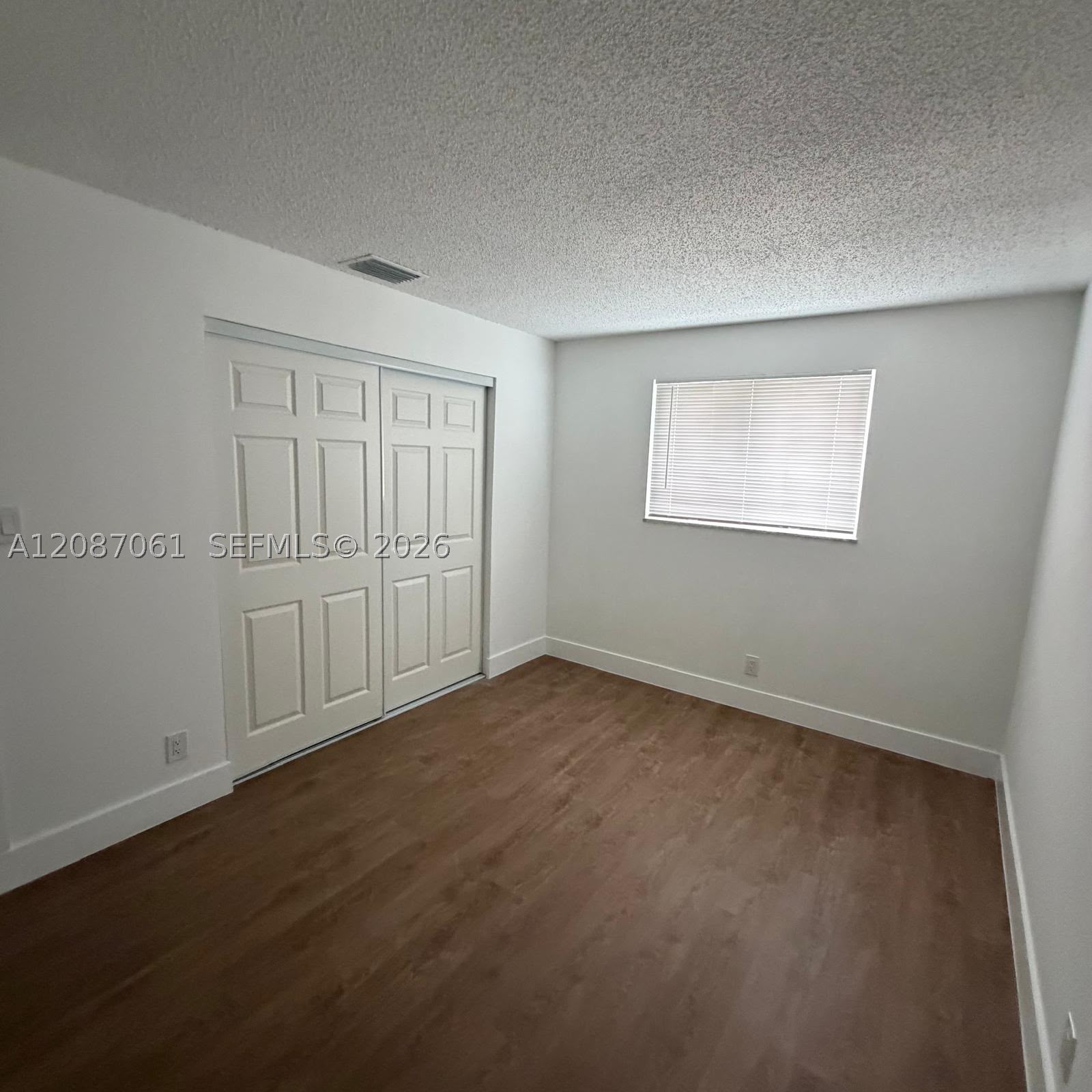 3932 NW 39th Ave