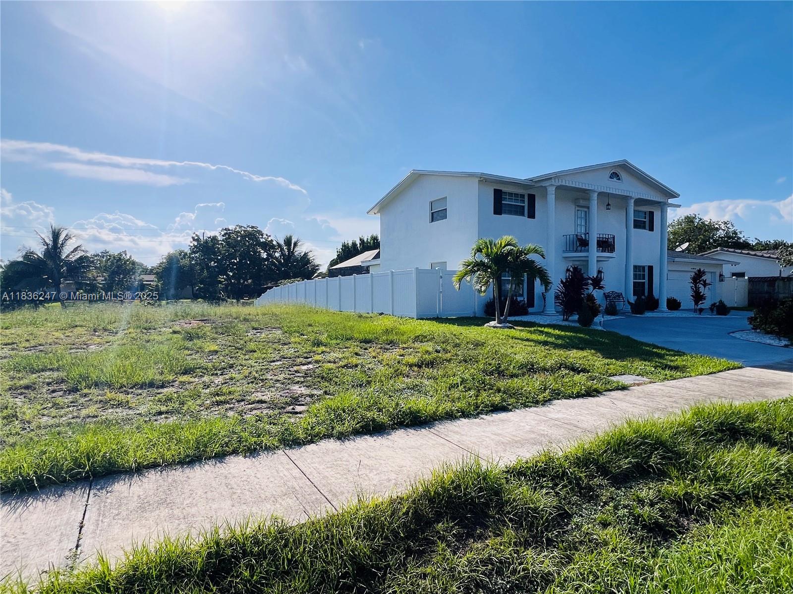 42 Nw Ave