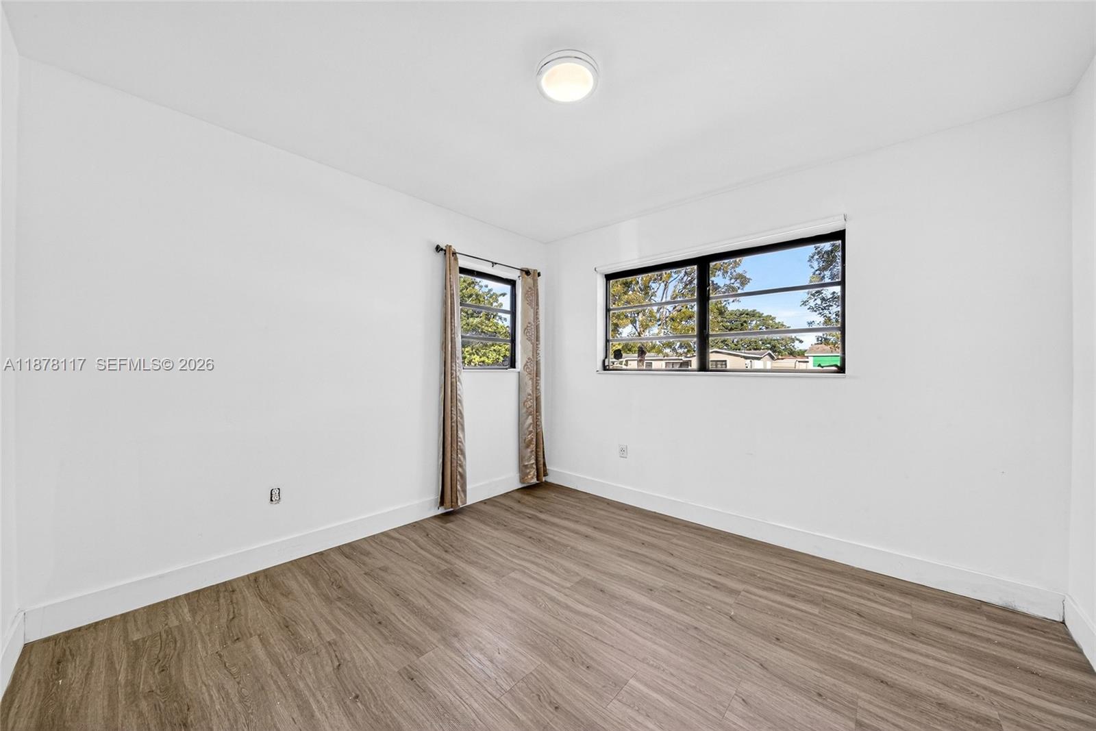 SCOTT LAKE MANOR SEC 6 - Residential