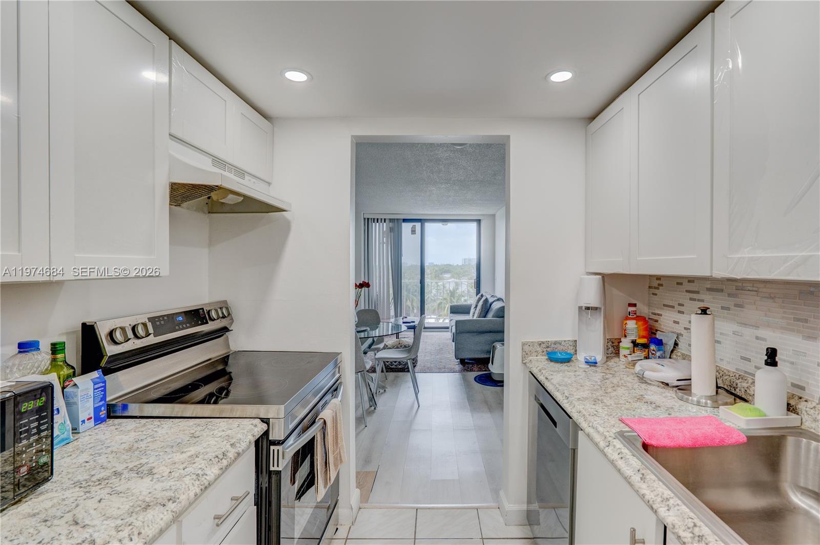 VECINO DEL MAR CONDO - Residential