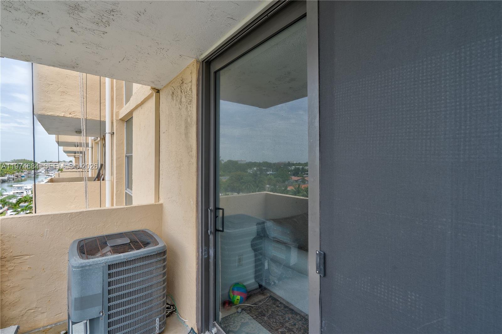 VECINO DEL MAR CONDO - Residential