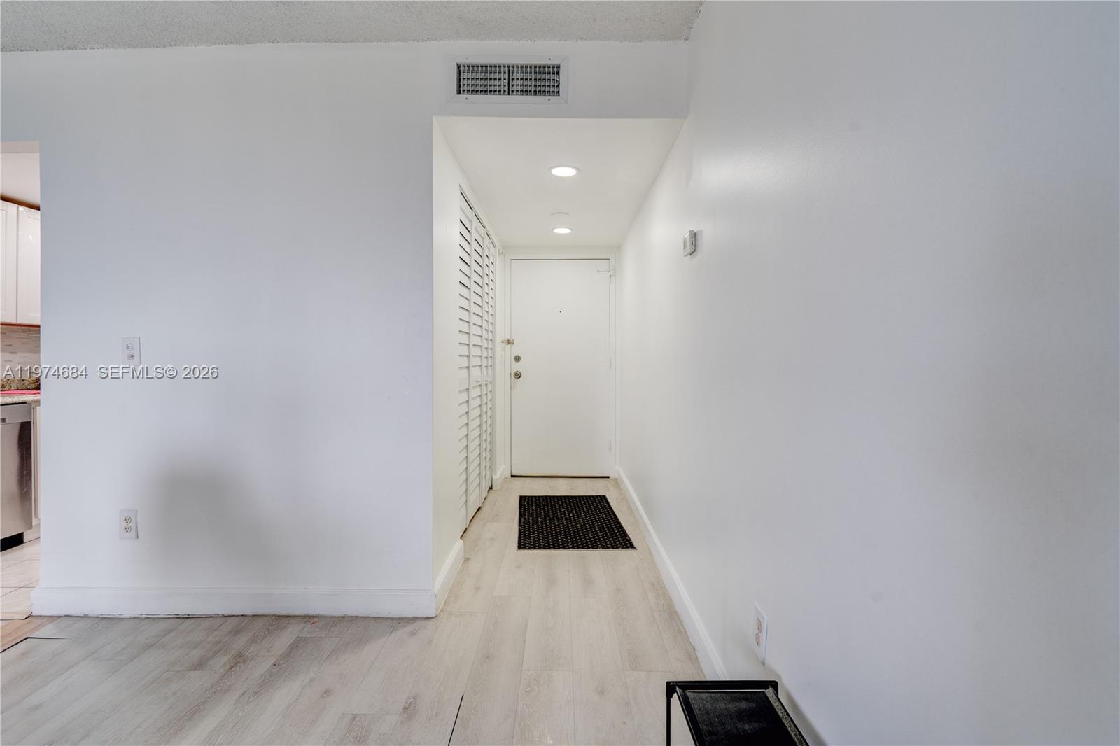 VECINO DEL MAR CONDO - Residential