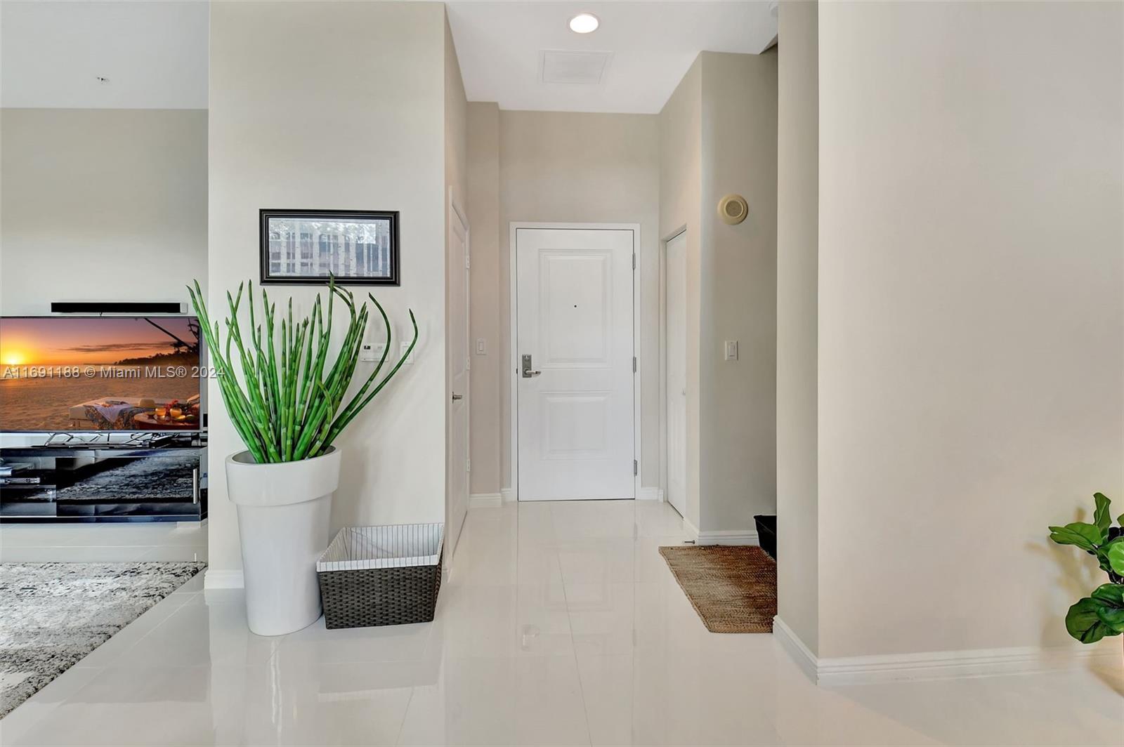 View photos, virtual tours, details... 450 N Federal Hwy 104N