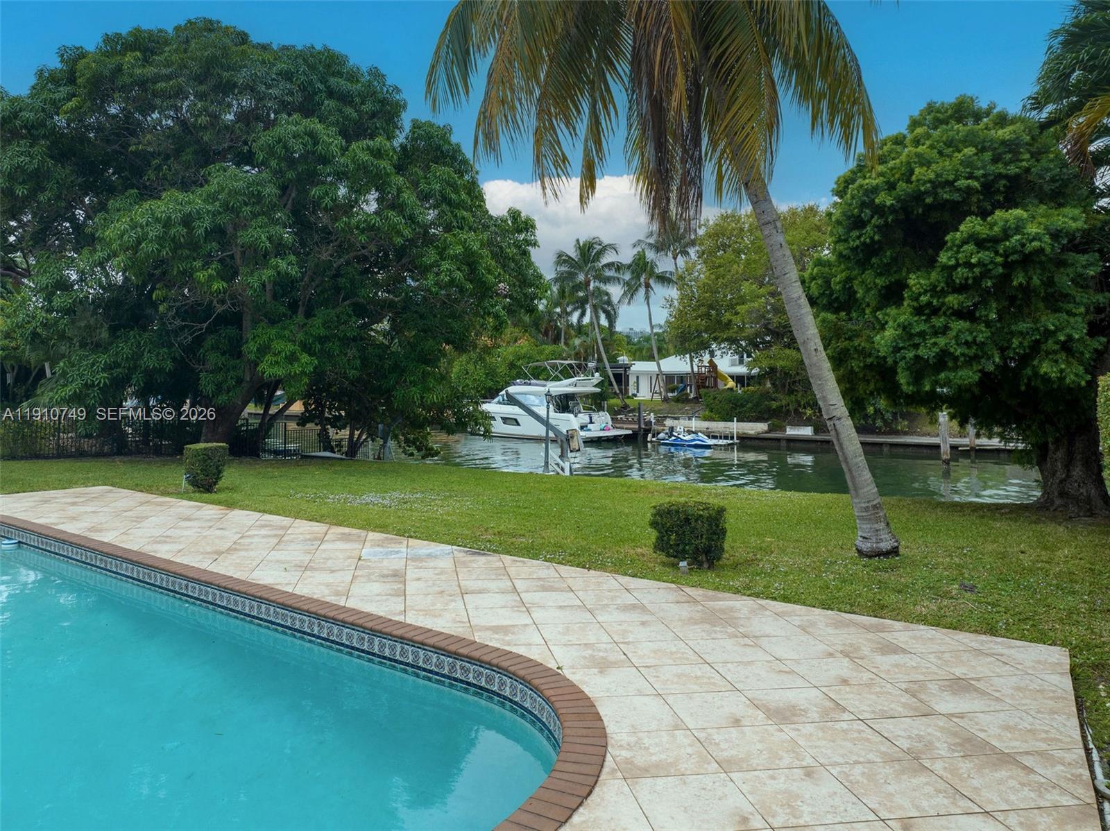 BAY POINT - Residential