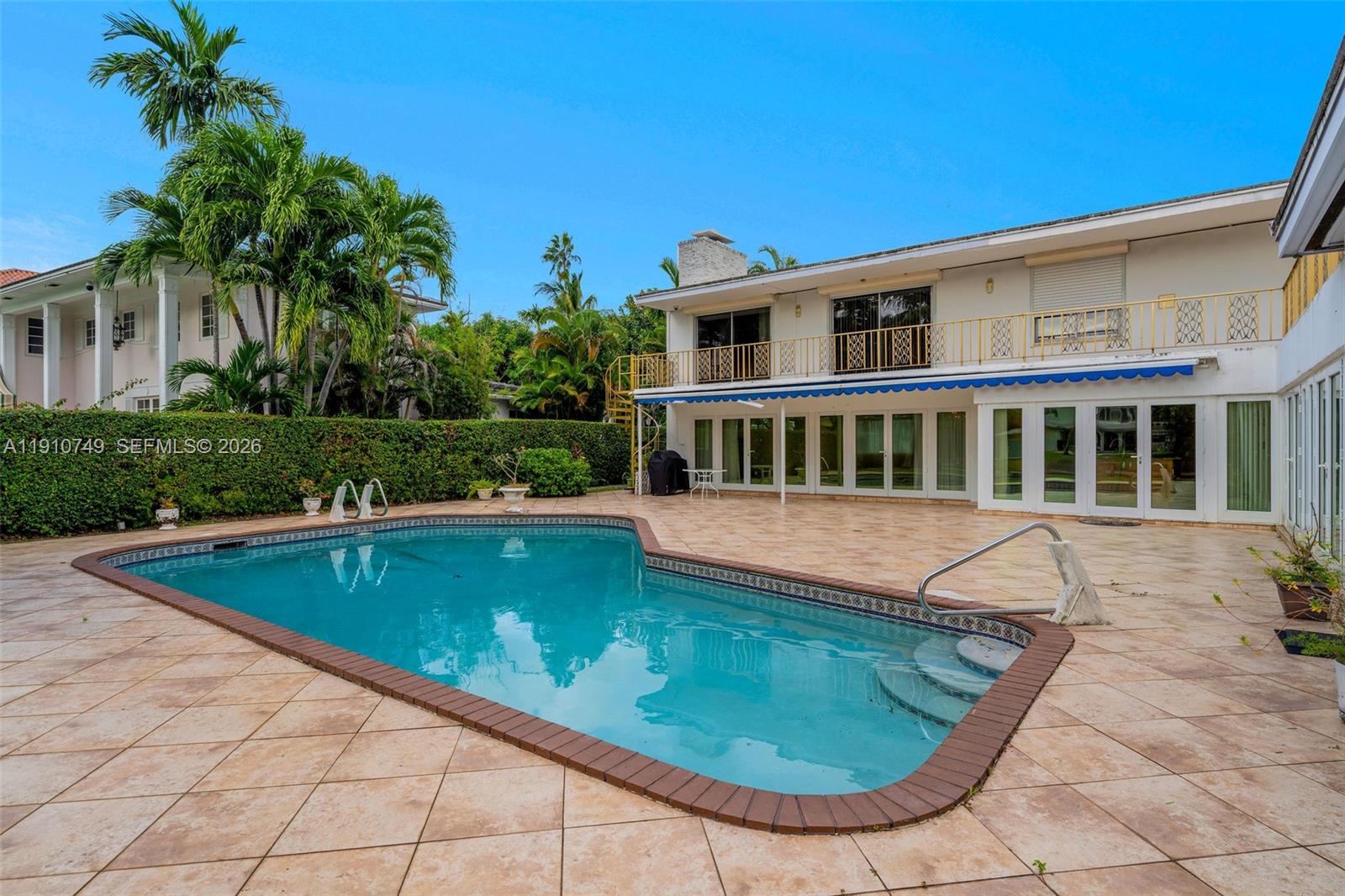 BAY POINT - Residential