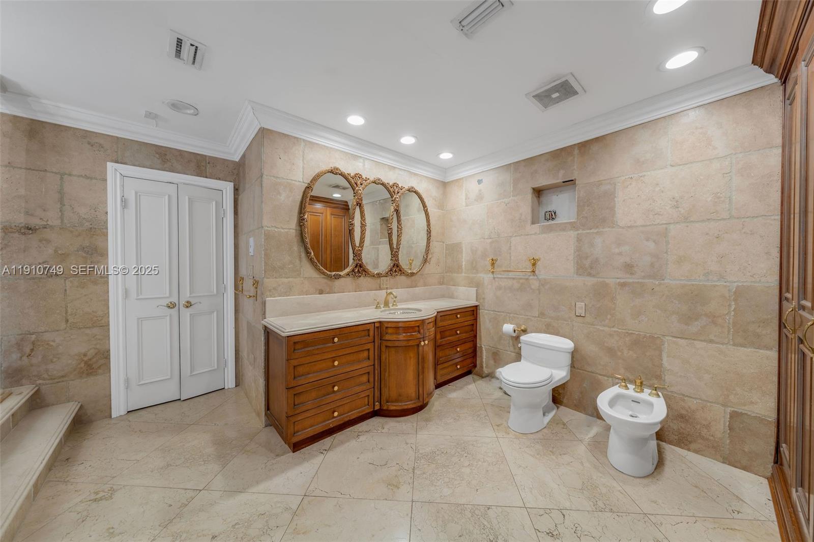 BAY POINT - Residential