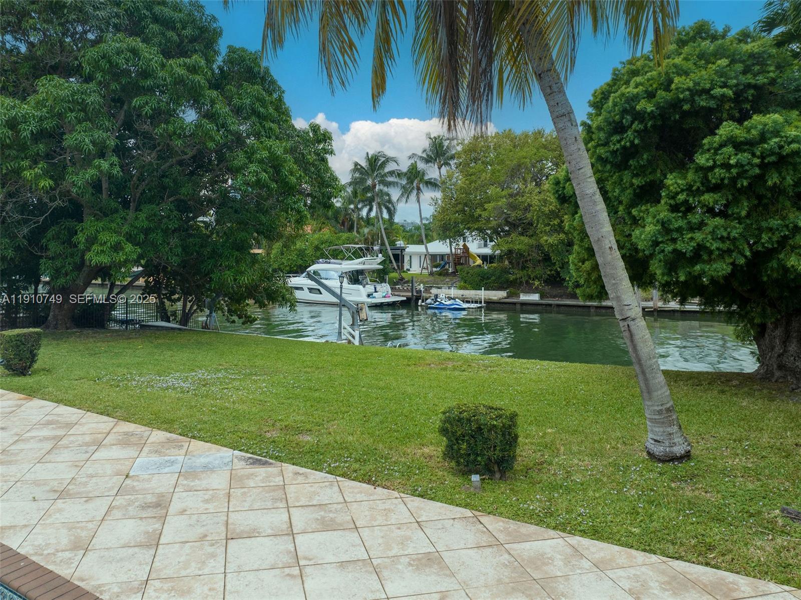 BAY POINT - Residential