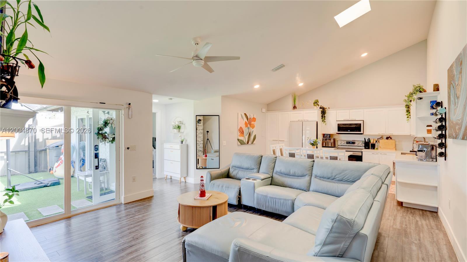 BOCA GARDENS - Residential