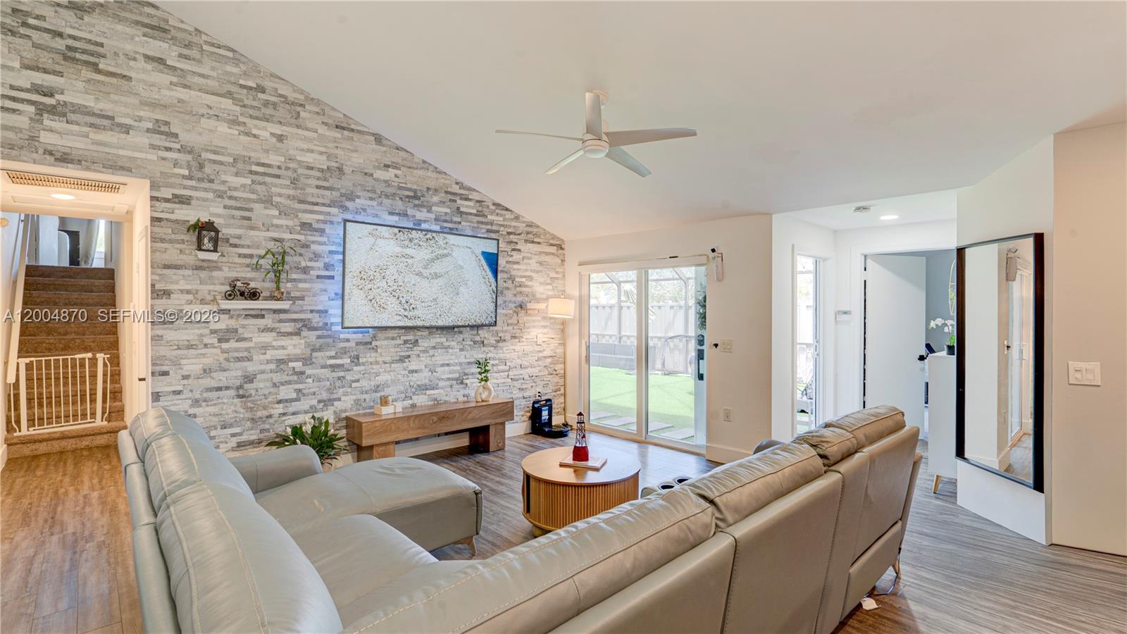 BOCA GARDENS - Residential