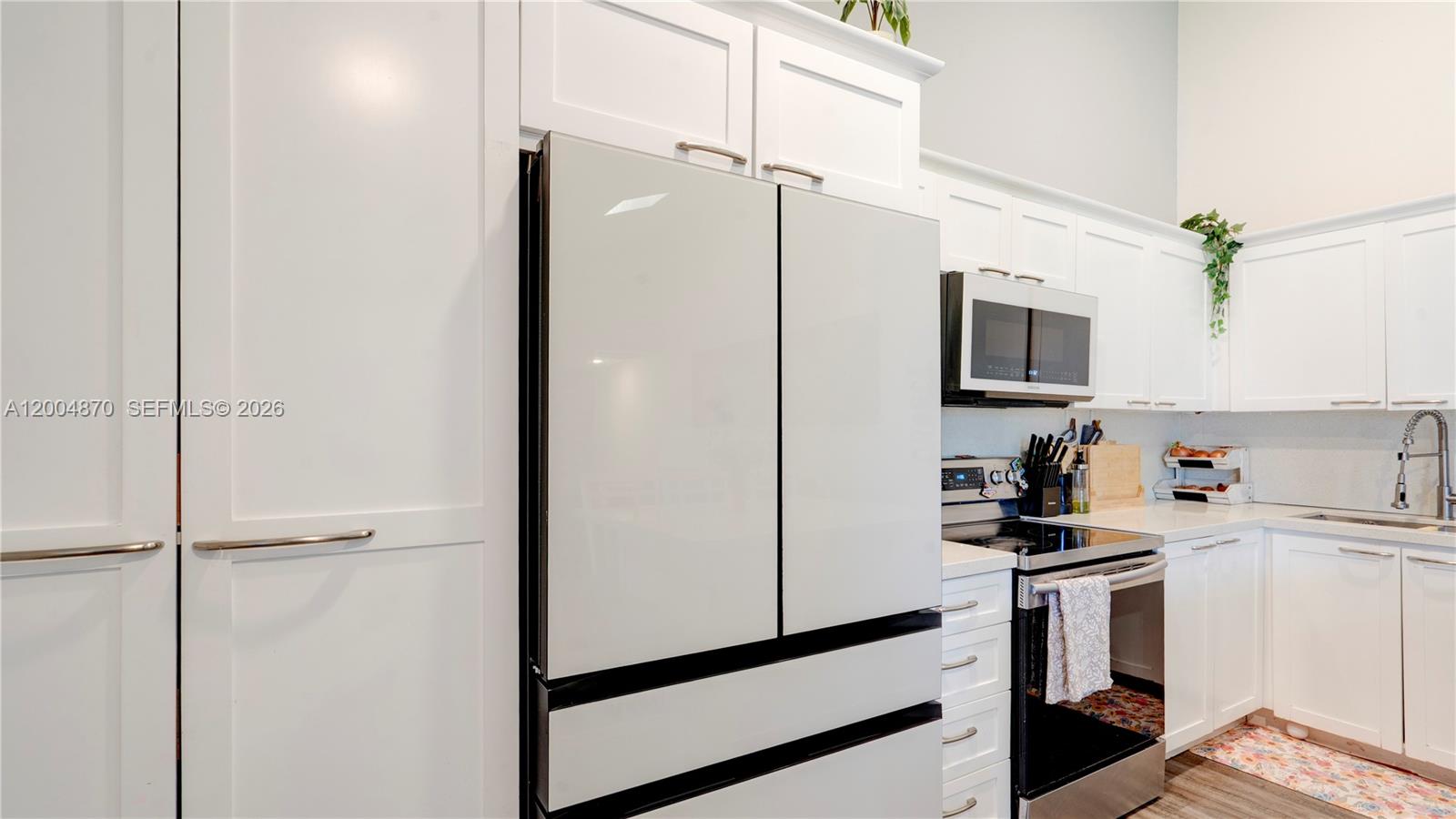 BOCA GARDENS - Residential