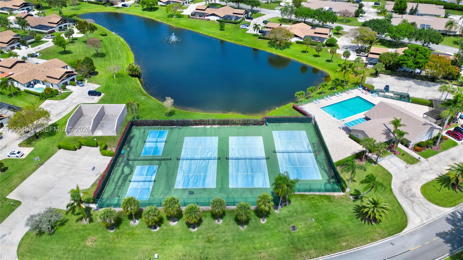 BOCA GARDENS - Residential