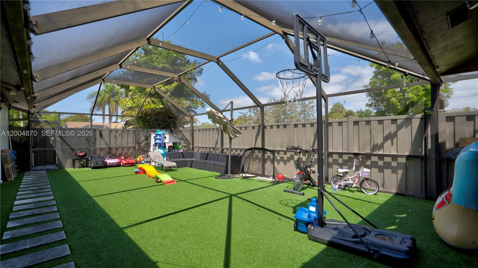 BOCA GARDENS - Residential