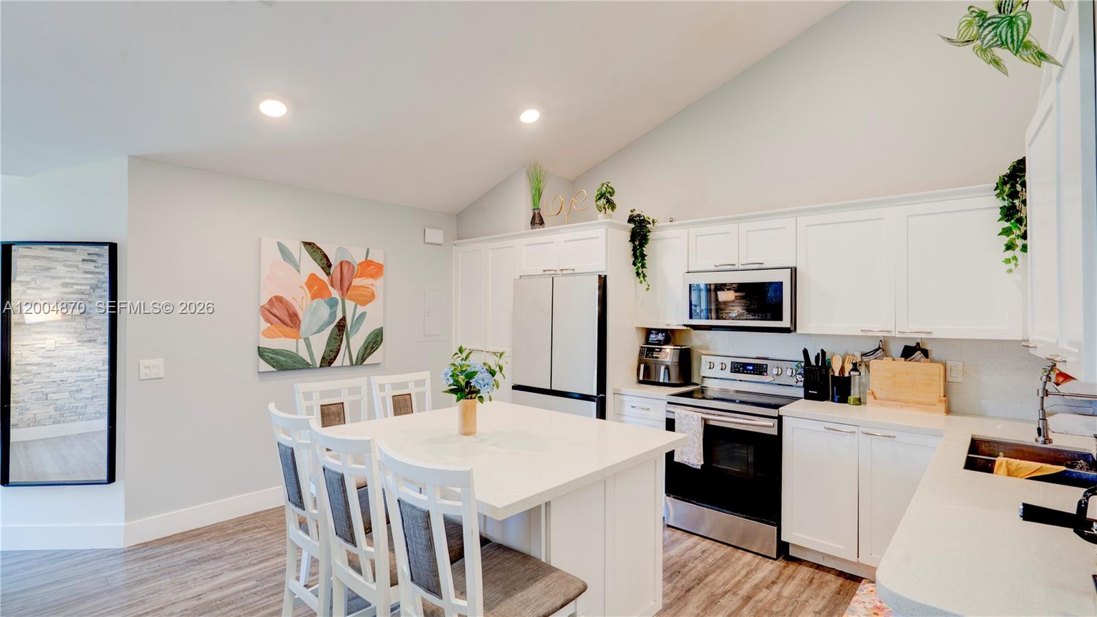 BOCA GARDENS - Residential