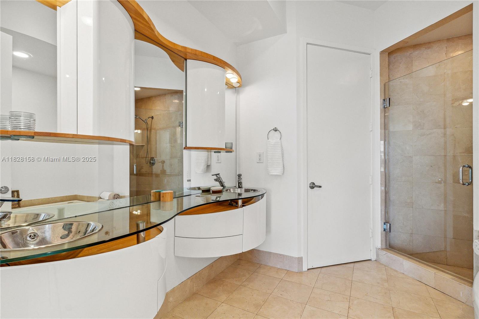 TRUMP PALACE CONDO - Residential Lease