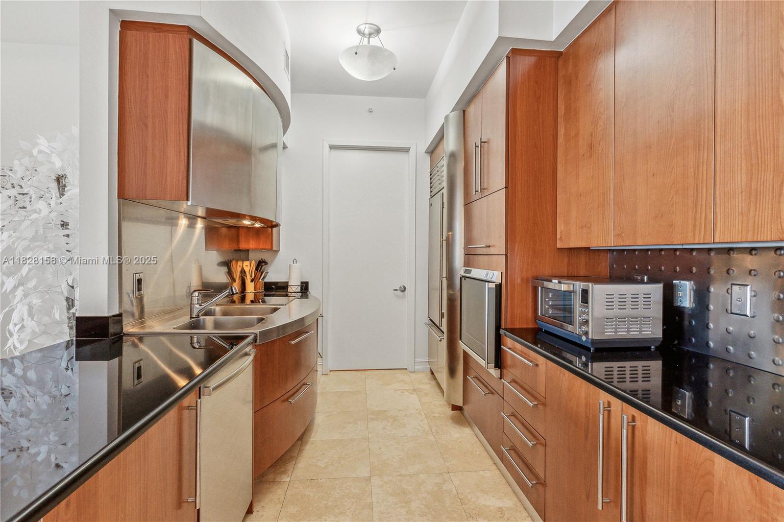 TRUMP PALACE CONDO - Residential Lease