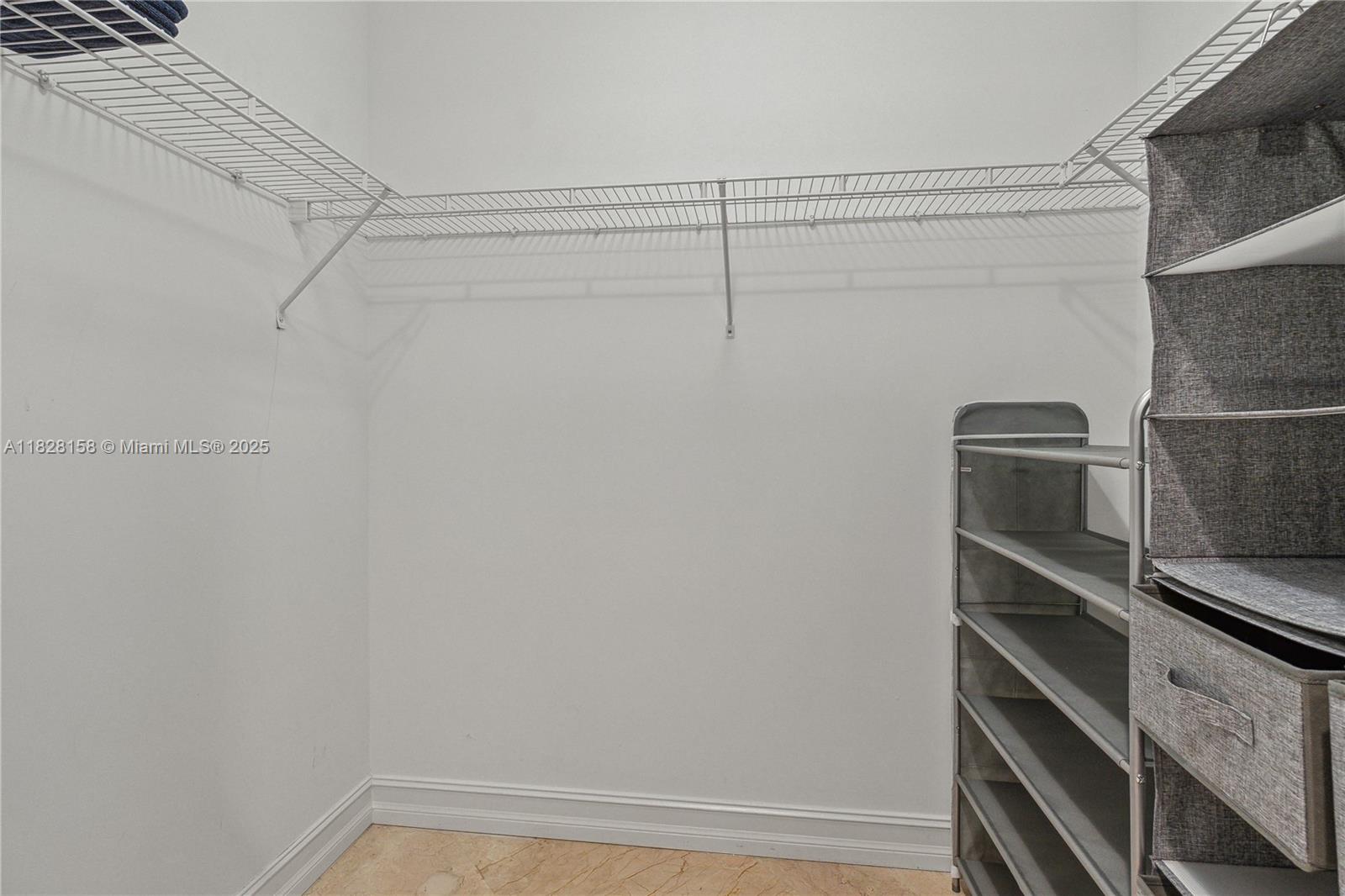 TRUMP PALACE CONDO - Residential Lease