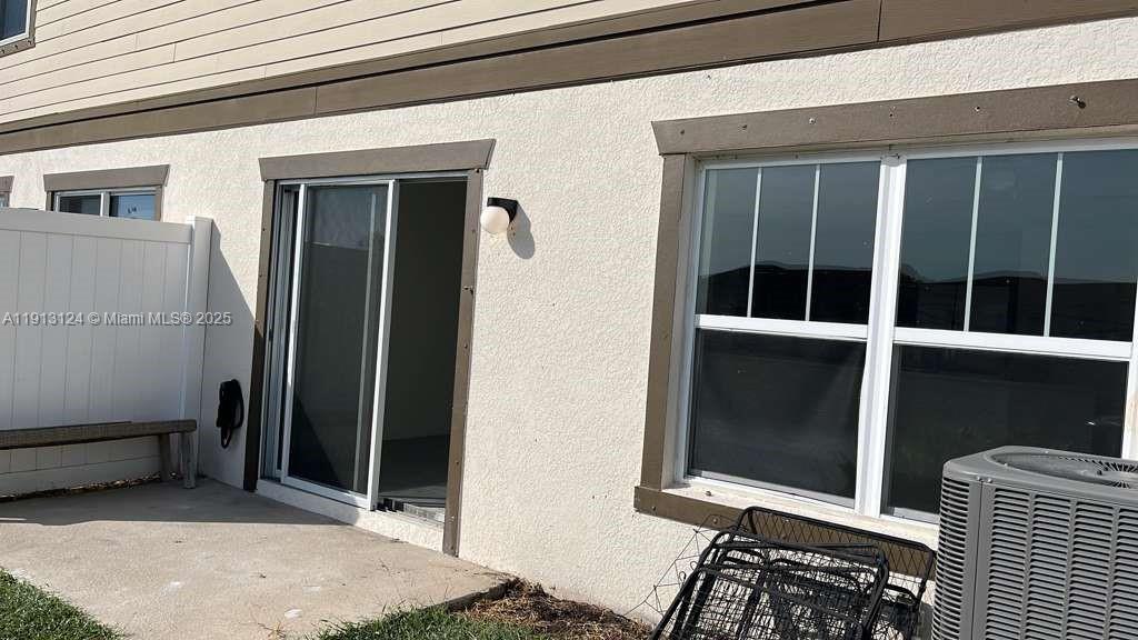 BAYSHORE COMMONS AS DESC - Residential