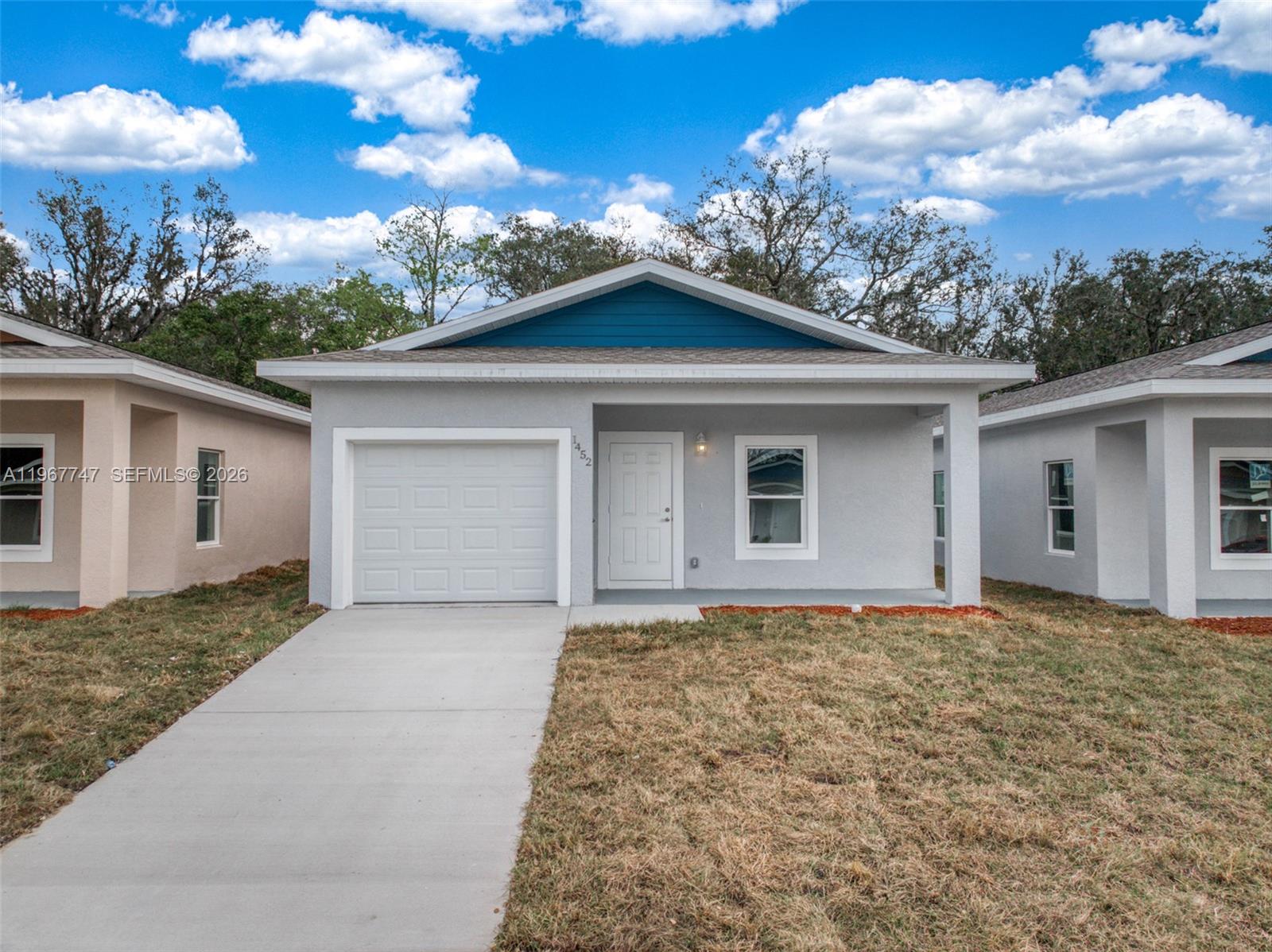 Las Villas at Kenilworth - Residential