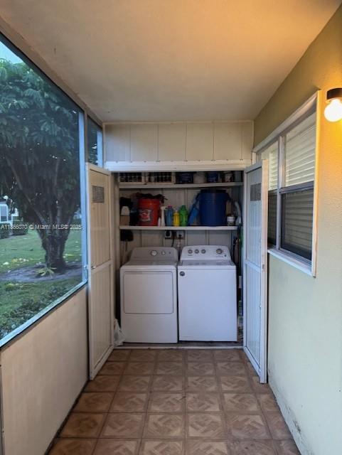 KINGS POINT SAXONY CONDOS - Residential