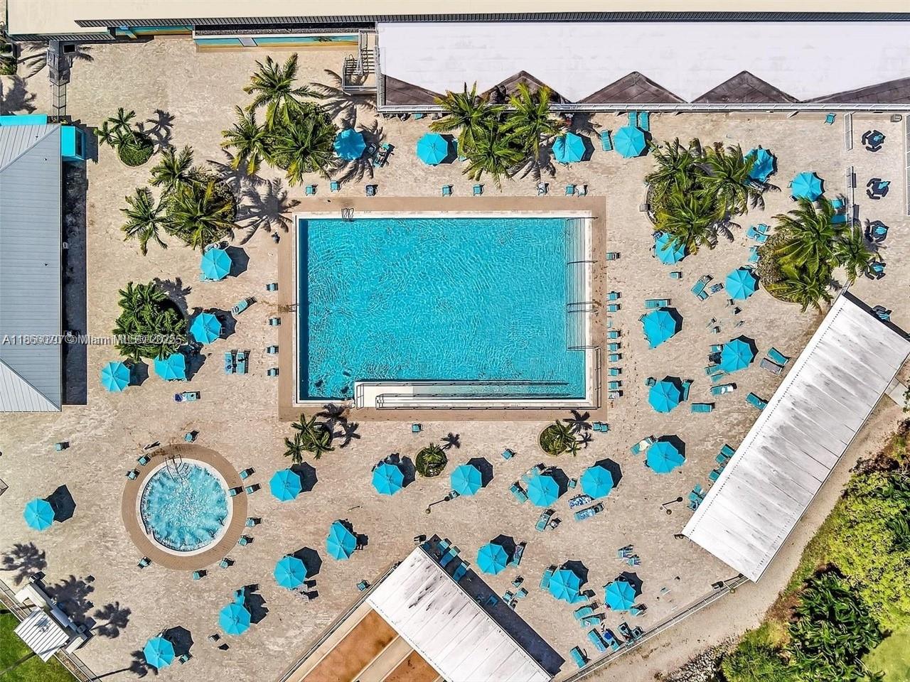 KINGS POINT SAXONY CONDOS - Residential