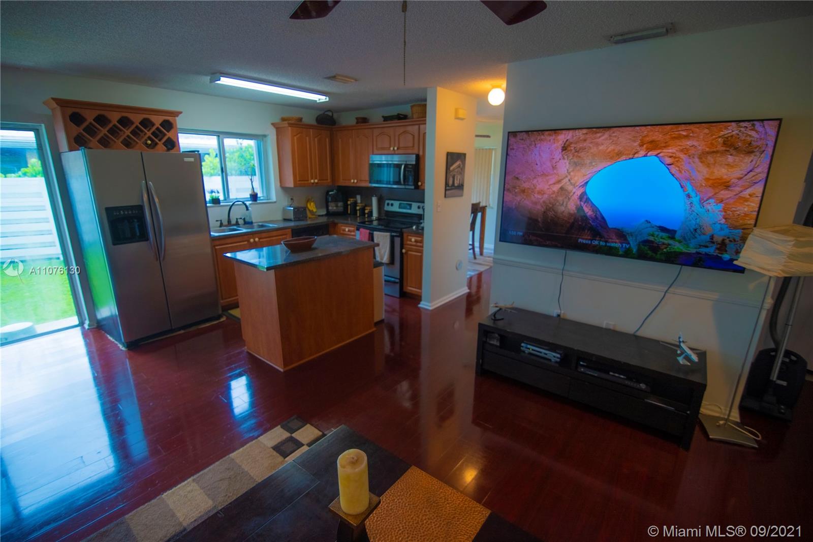 WEITZER COUNTRY HOMES - Residential