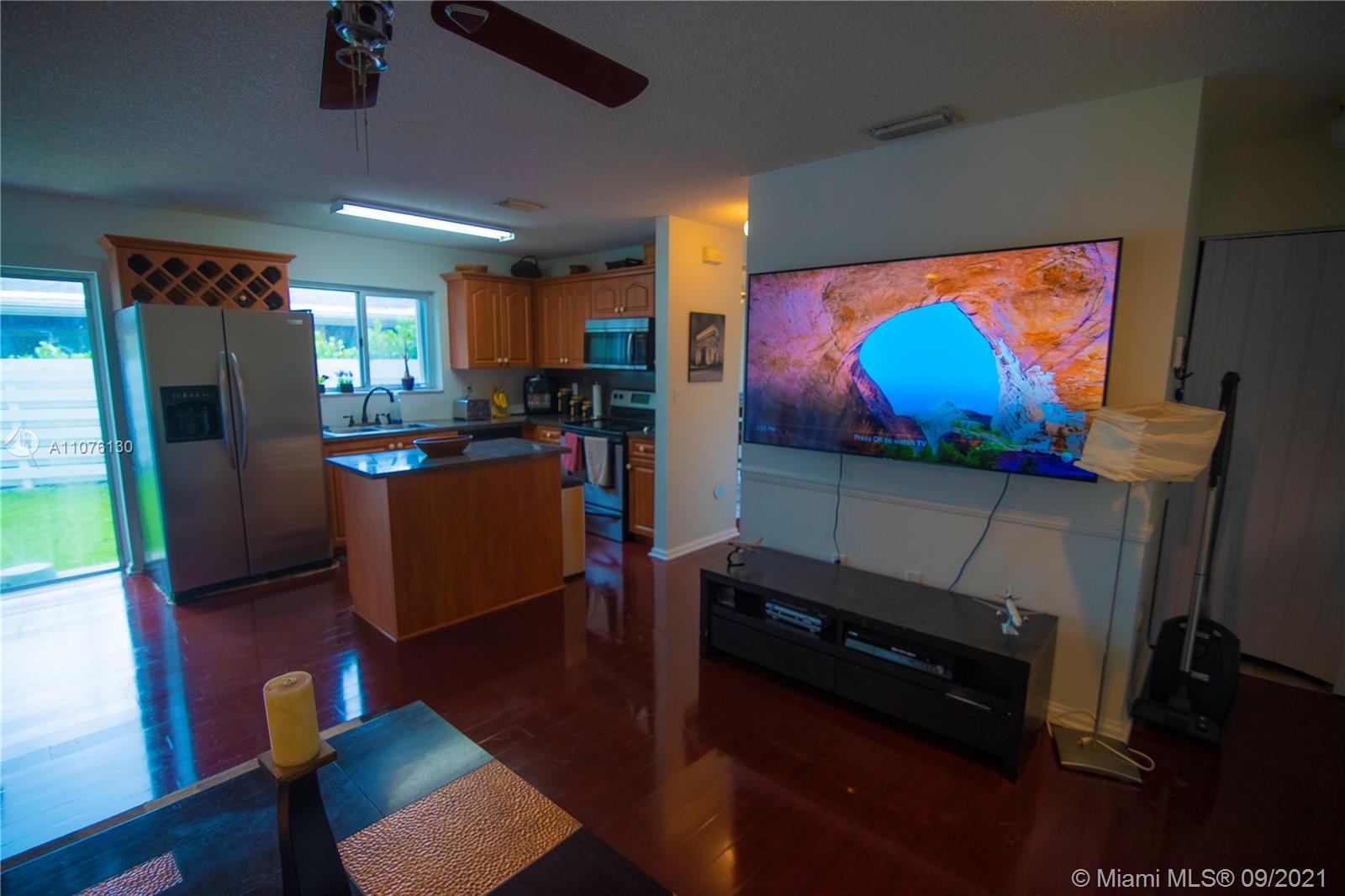 WEITZER COUNTRY HOMES - Residential