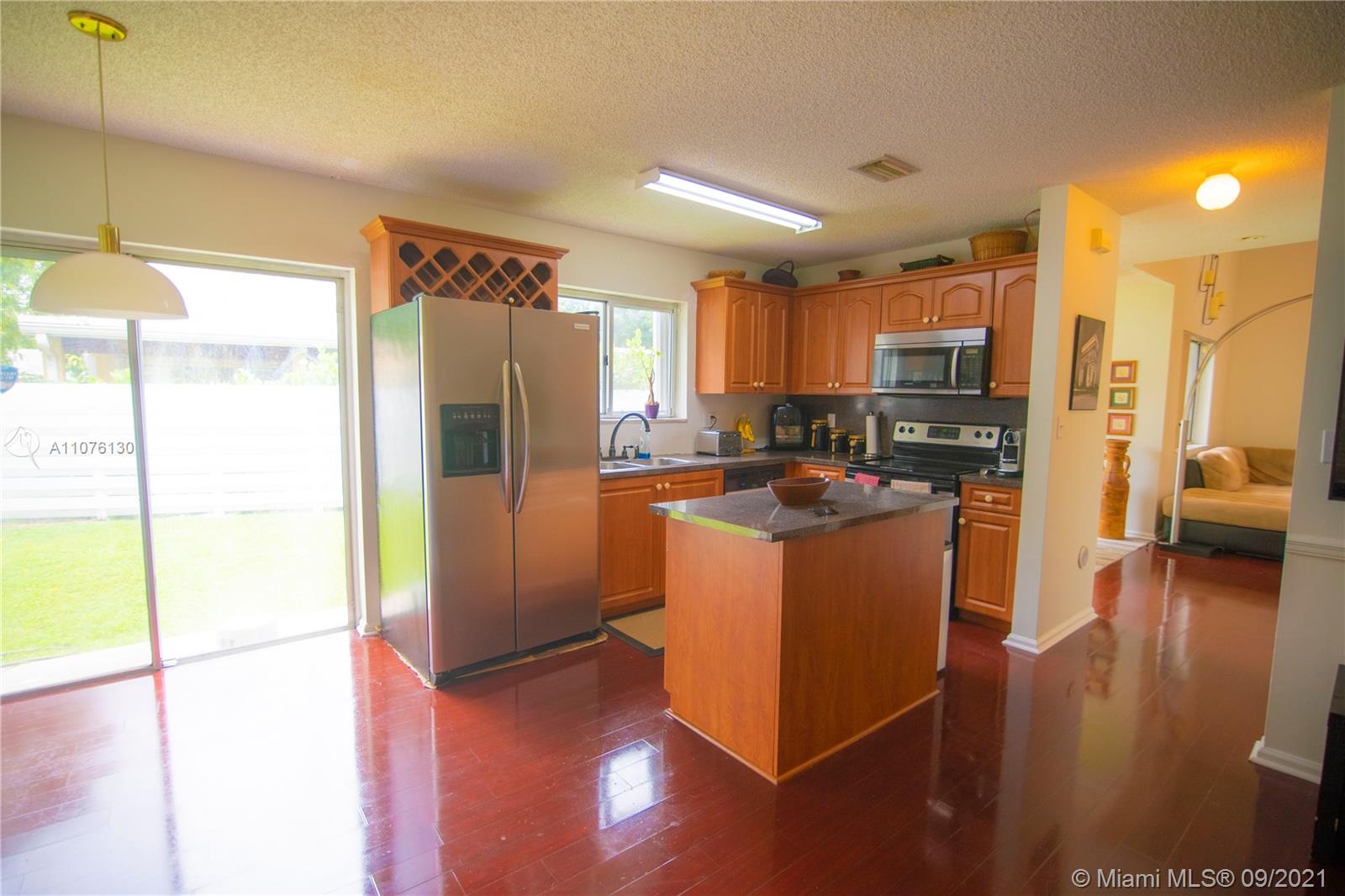 WEITZER COUNTRY HOMES - Residential