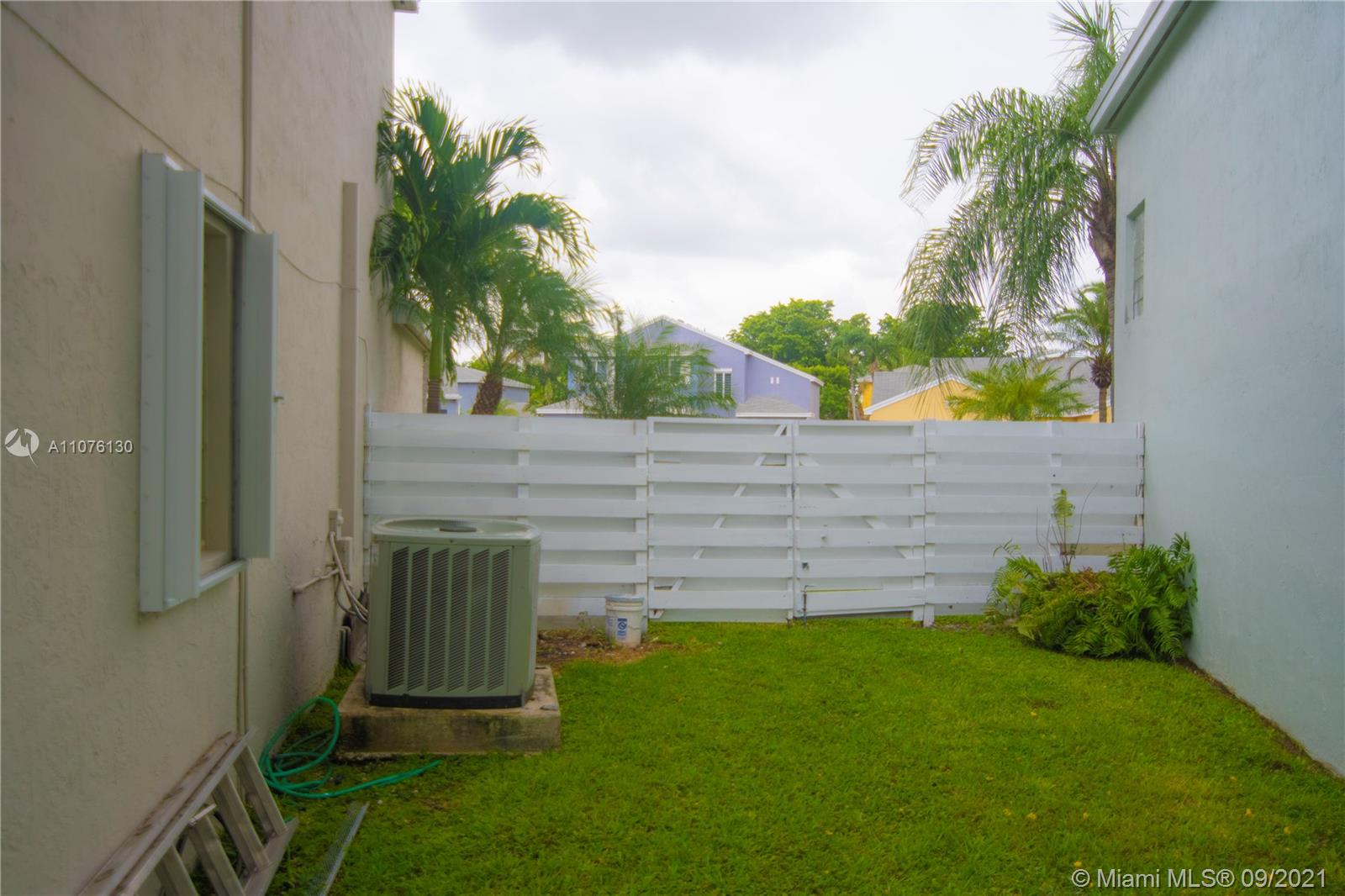 WEITZER COUNTRY HOMES - Residential