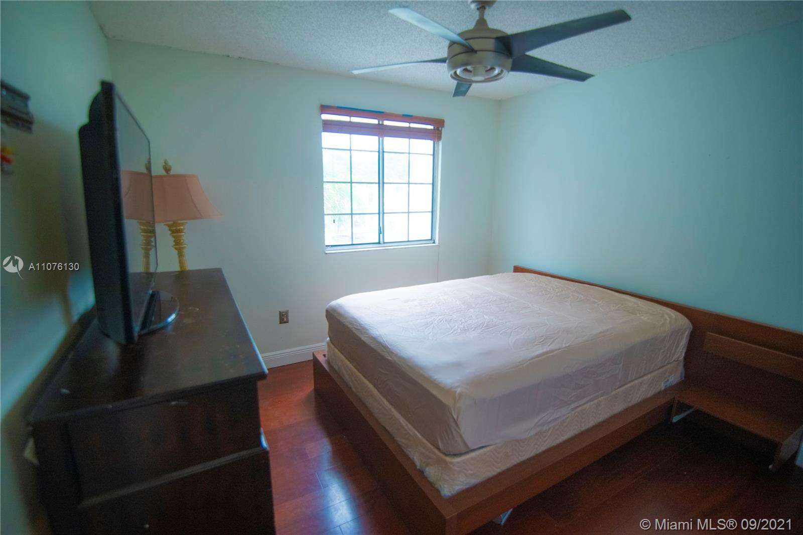 WEITZER COUNTRY HOMES - Residential