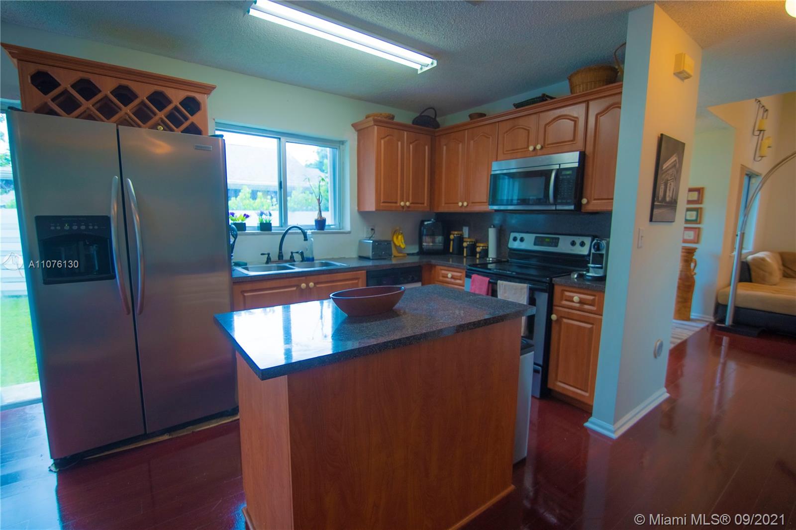 WEITZER COUNTRY HOMES - Residential