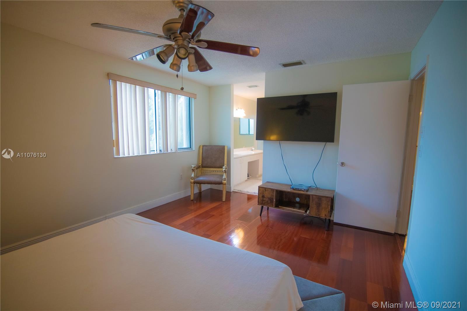 WEITZER COUNTRY HOMES - Residential