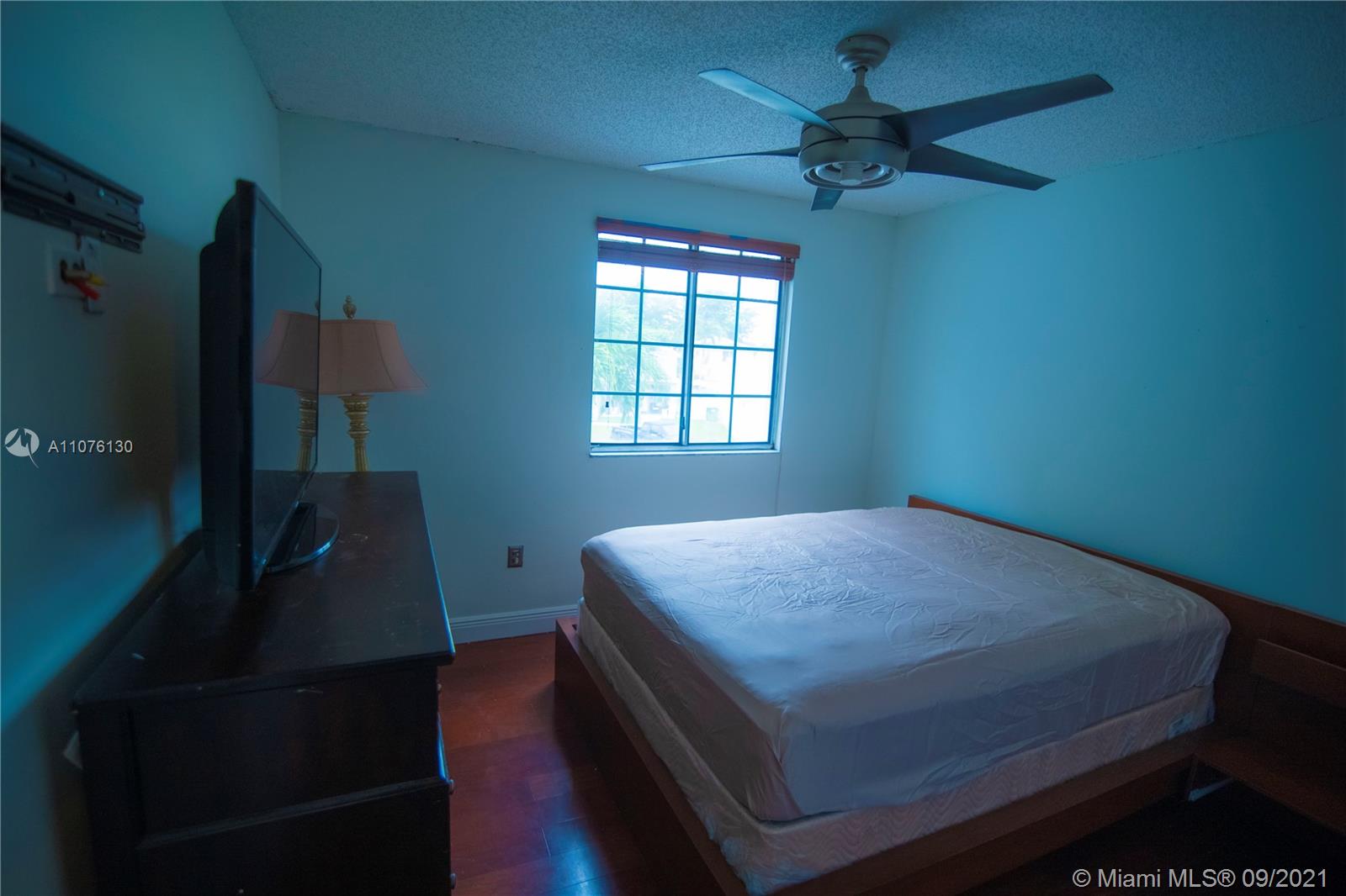 WEITZER COUNTRY HOMES - Residential