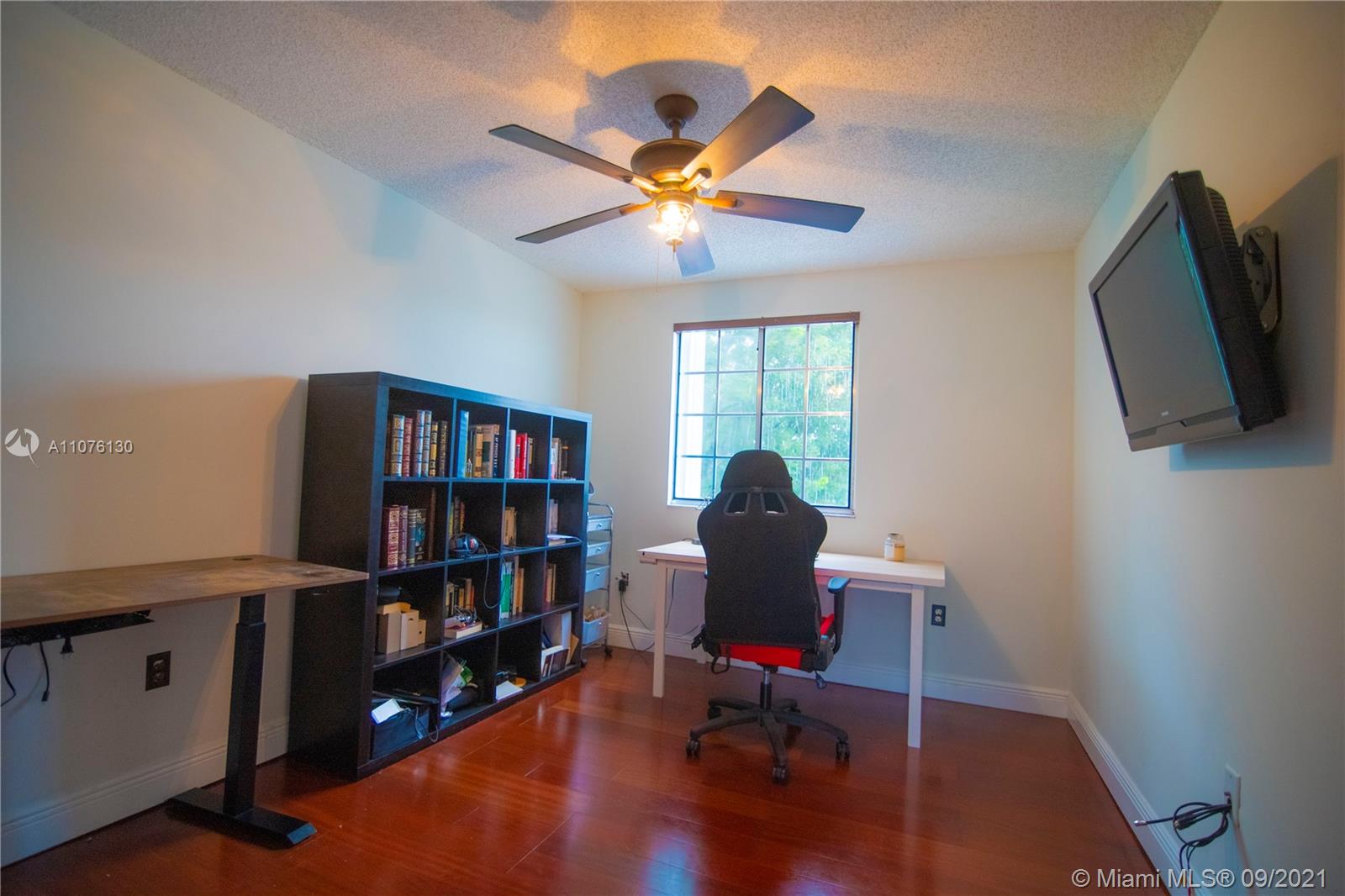 WEITZER COUNTRY HOMES - Residential