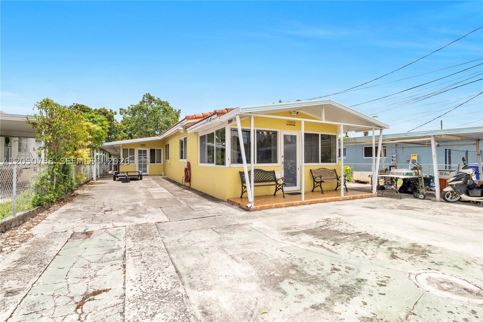 1052 NW 25th Ave
