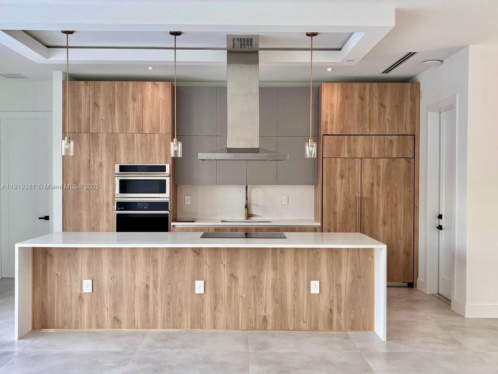 SUNSET EAST - Residential