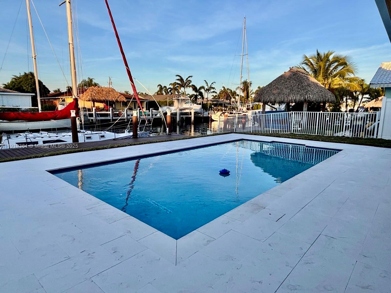 SUNSET EAST - Residential