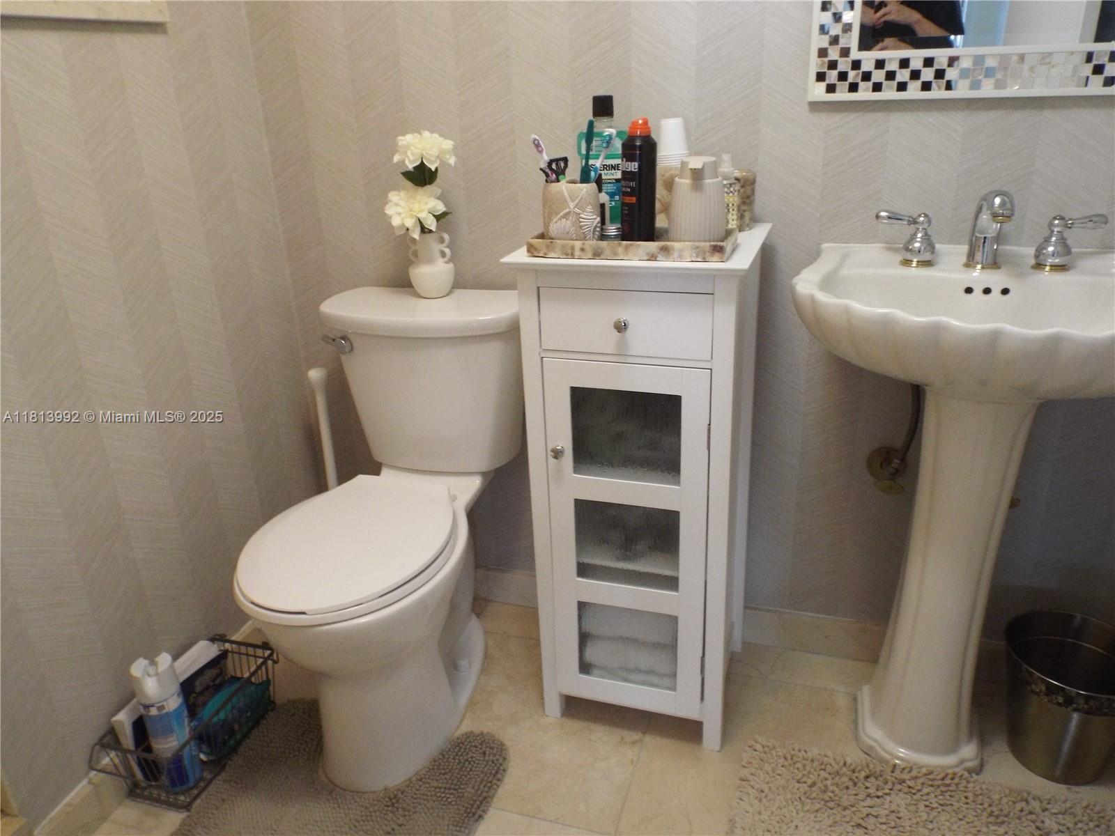 OLYMPUS CONDO PHASE - Residential