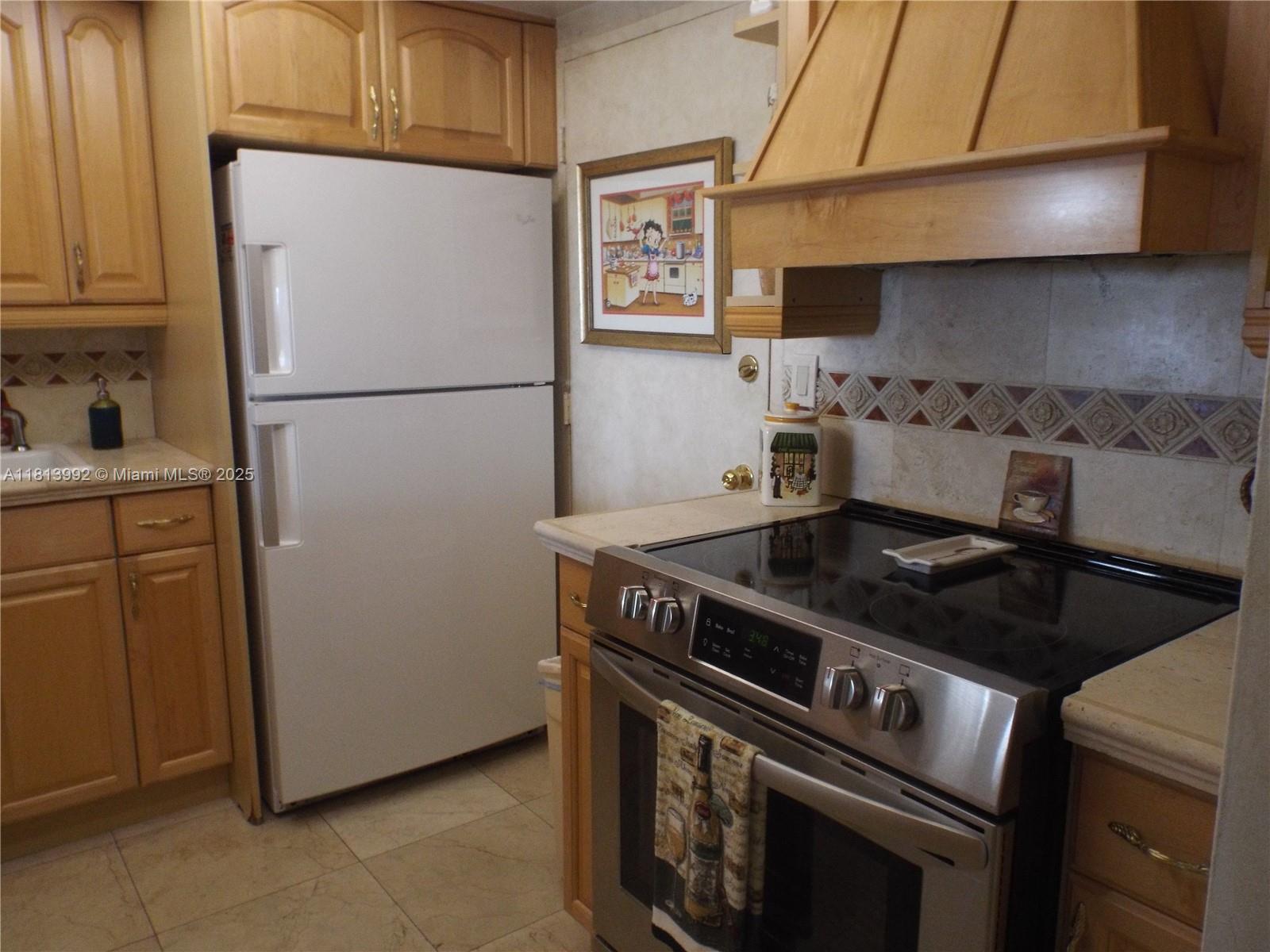OLYMPUS CONDO PHASE - Residential