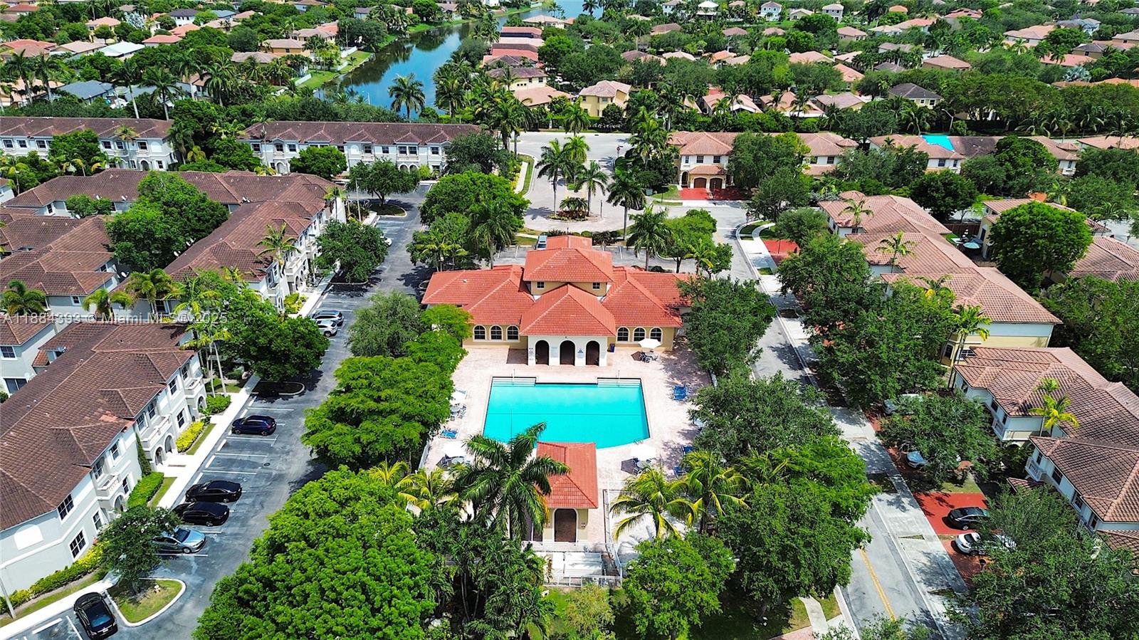 LAS TERRAZAS AT VIZCAYA - Residential