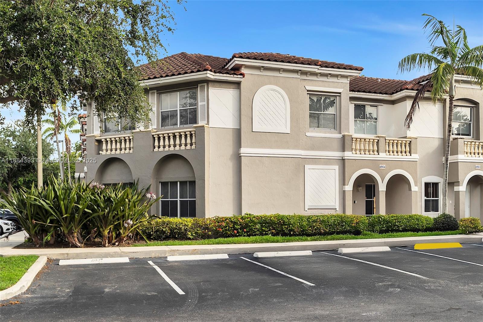 LAS TERRAZAS AT VIZCAYA - Residential