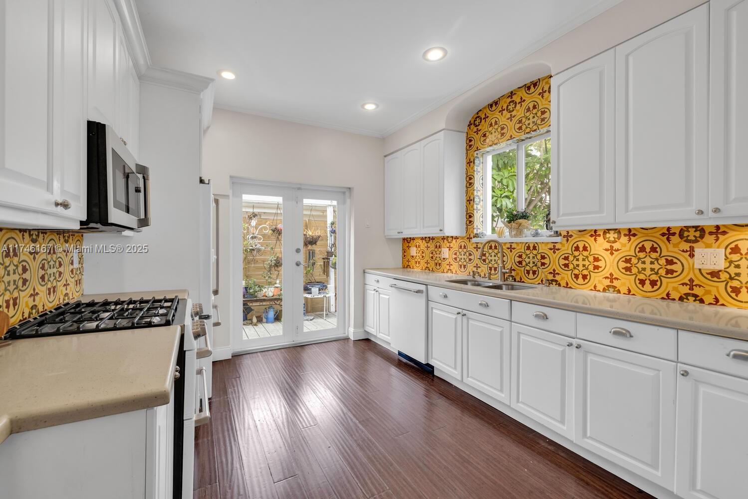 BELLE MEADE 1ST ADDN - Residential
