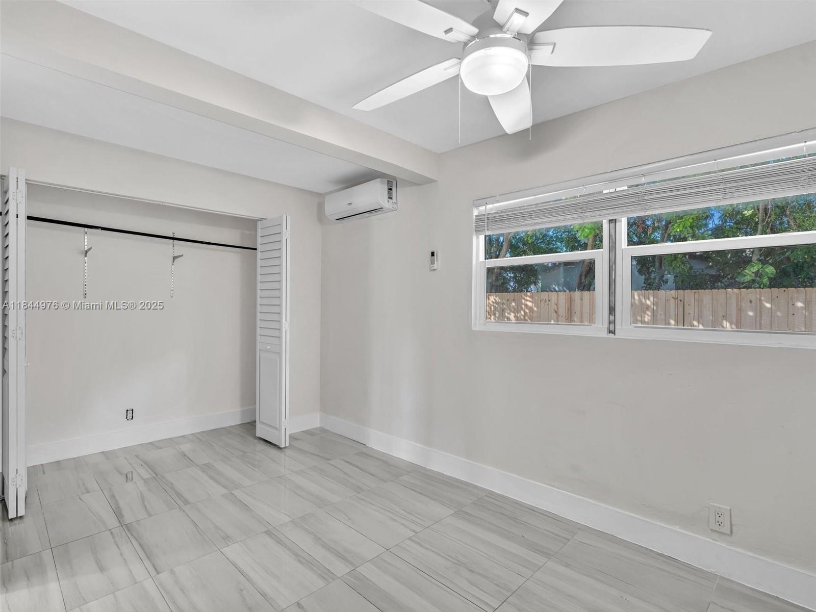 SANDALFOOT COVE SEC 3 - Residential