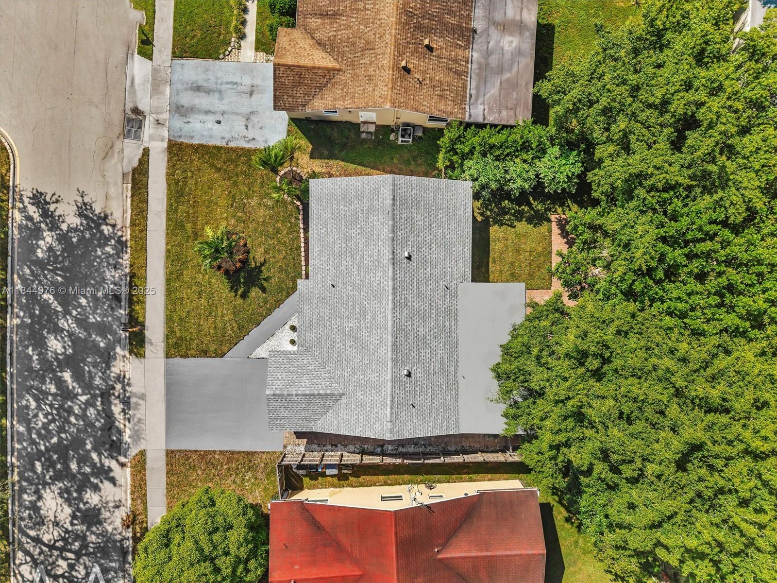 SANDALFOOT COVE SEC 3 - Residential