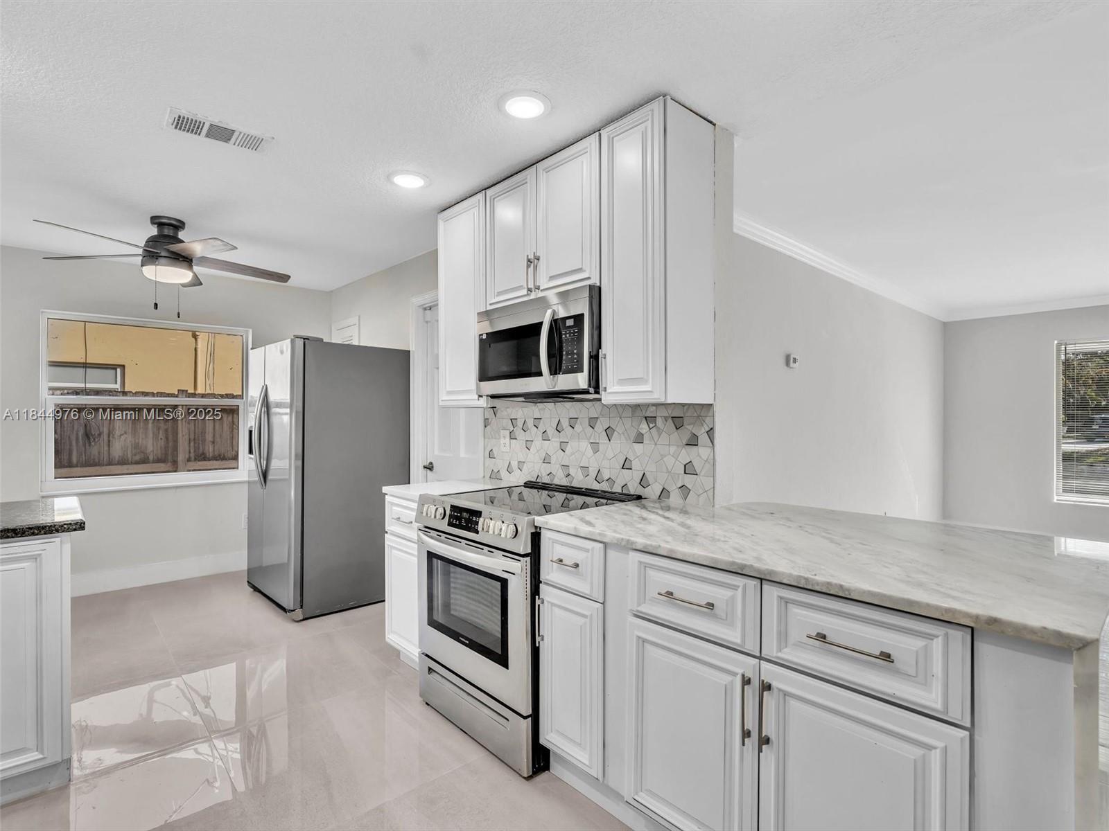 SANDALFOOT COVE SEC 3 - Residential