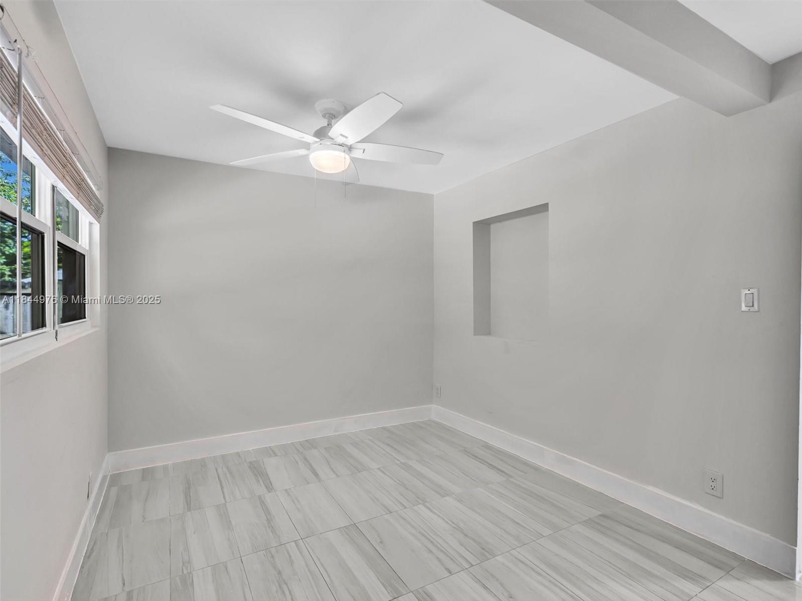 SANDALFOOT COVE SEC 3 - Residential