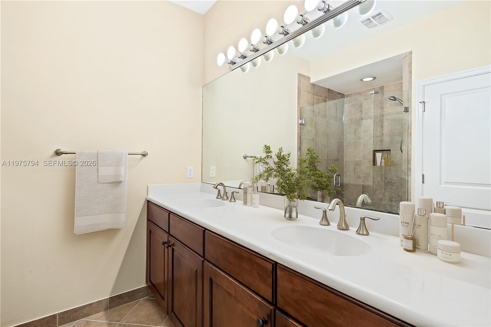 MONTERRA PLAT - Residential Lease