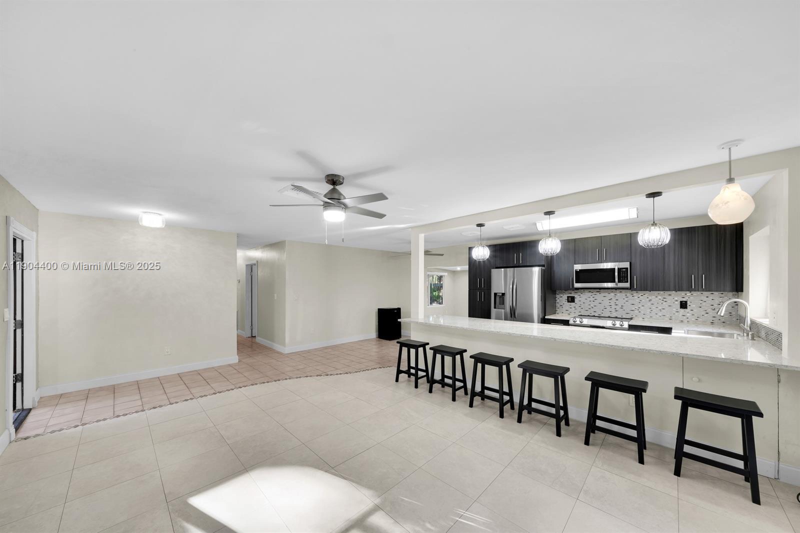 F A BARRETTS SUB OF W1/2 - Residential Lease